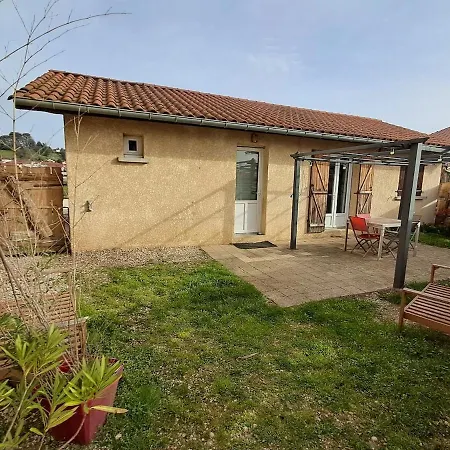 Maison Entiere, Terrain ,cours Vakantiehuis *